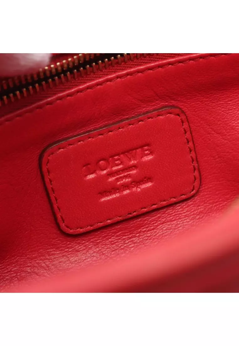 LOEWE Pre-loved LOEWE Amazona23 Handbag leather Red 2WAY