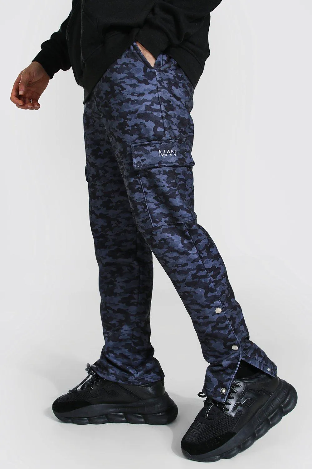 Man Slim Camo Cargo Popper Joggers | boohooMAN UK