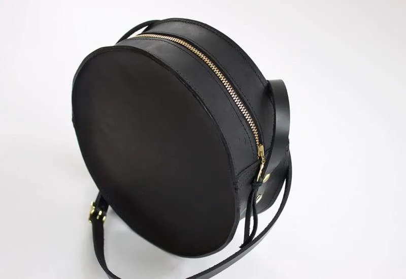 Marina Circle Bag in Black