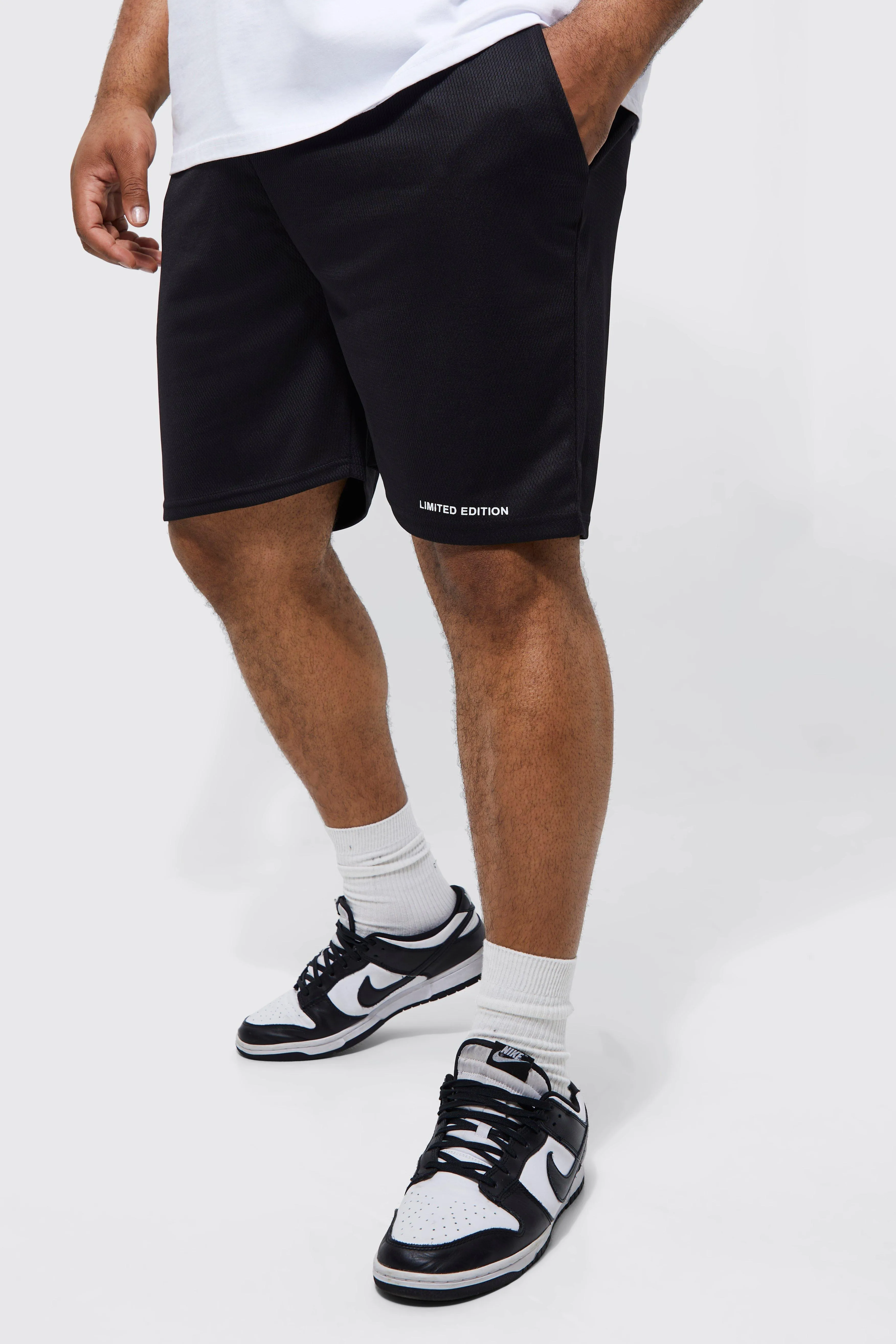 Plus Loose Fit, Short Length Limited Mesh Short | boohooMAN UK