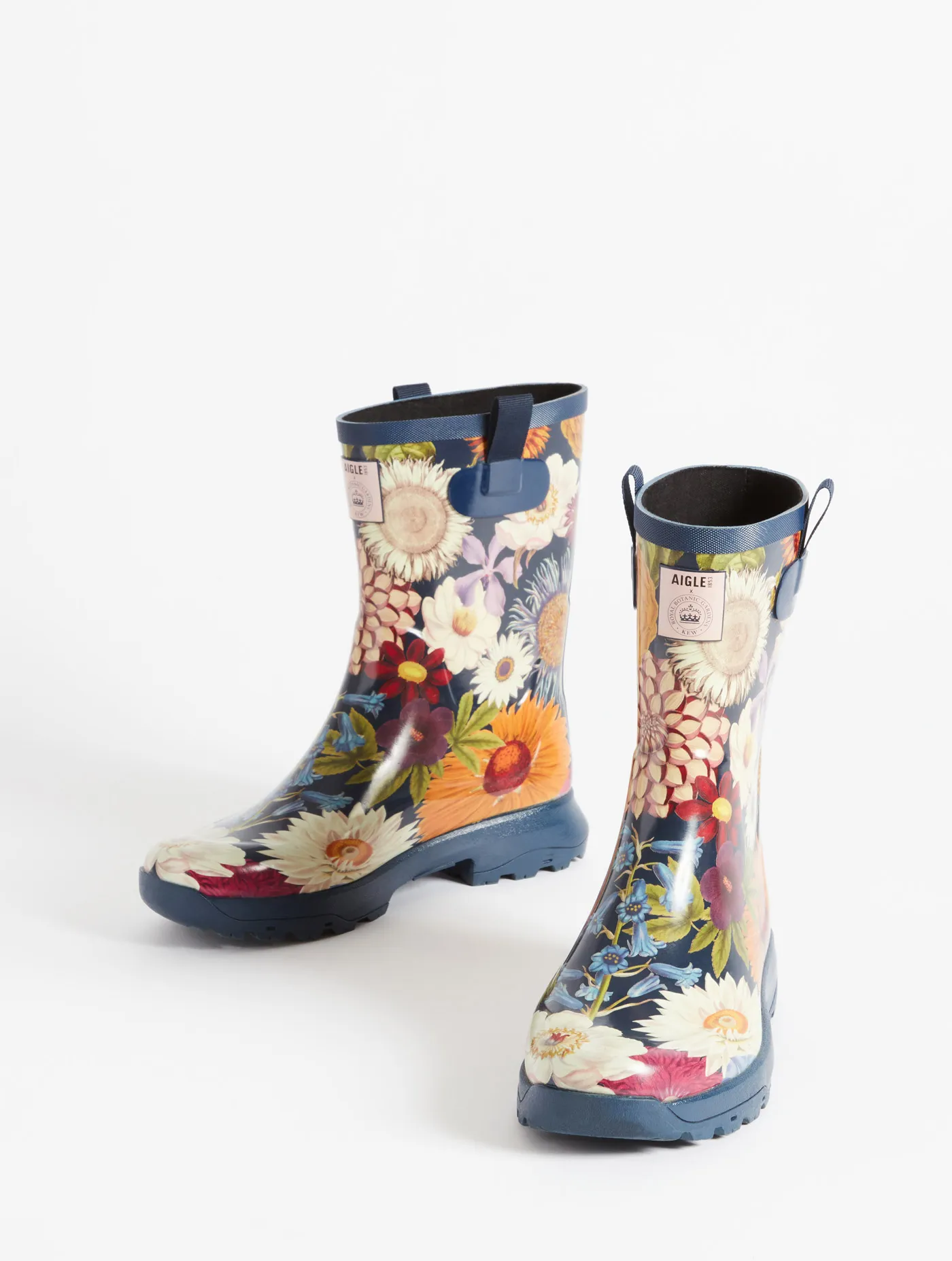 Printed version of the versatile leisure boot