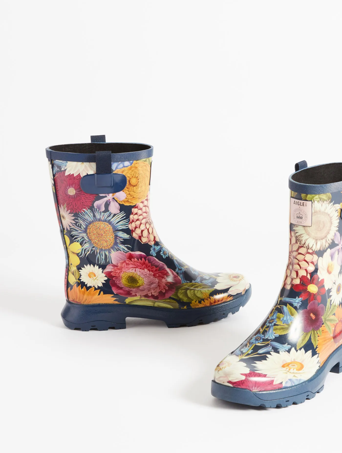 Printed version of the versatile leisure boot