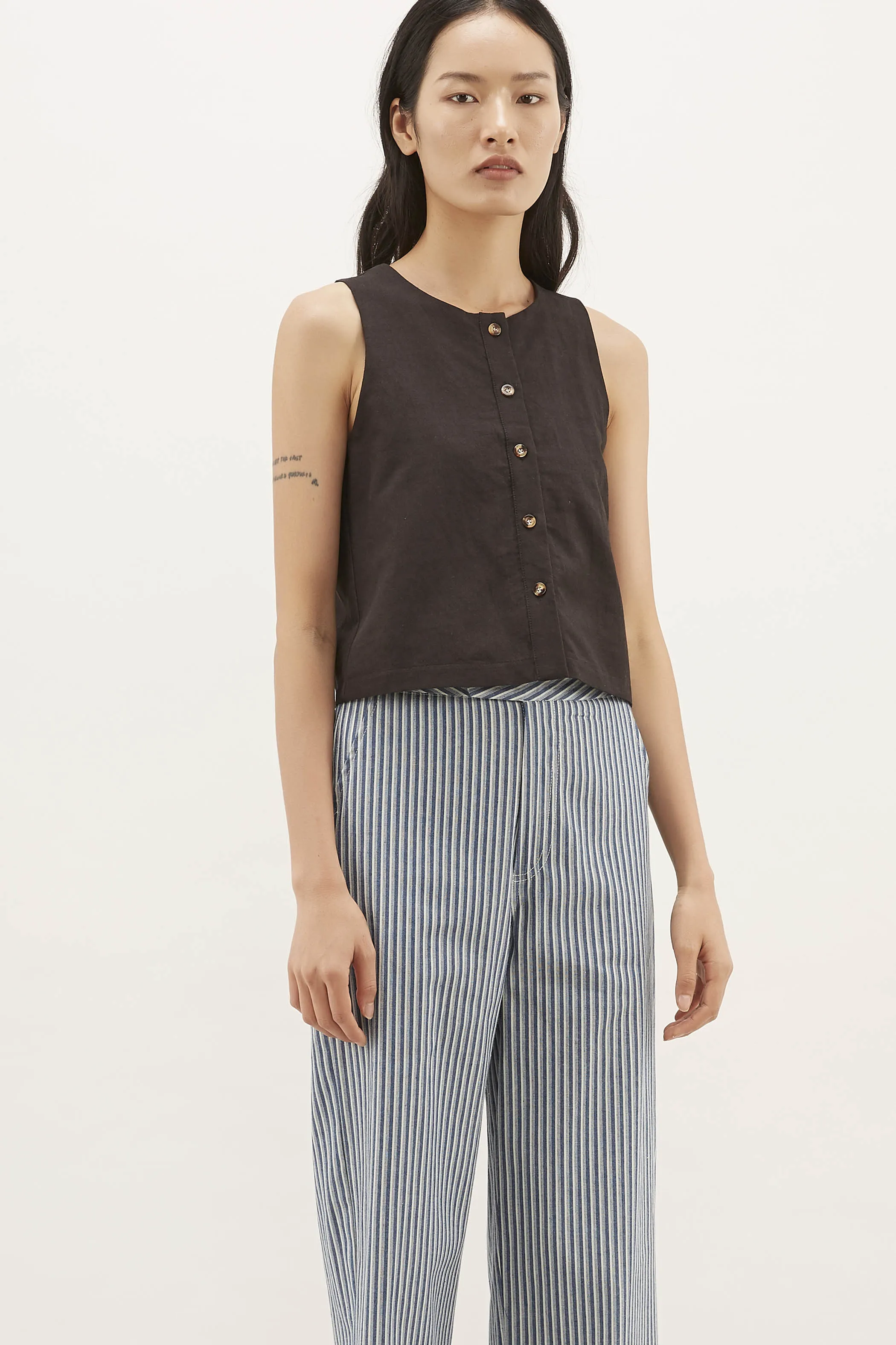 Shiana Button-down Tank Top