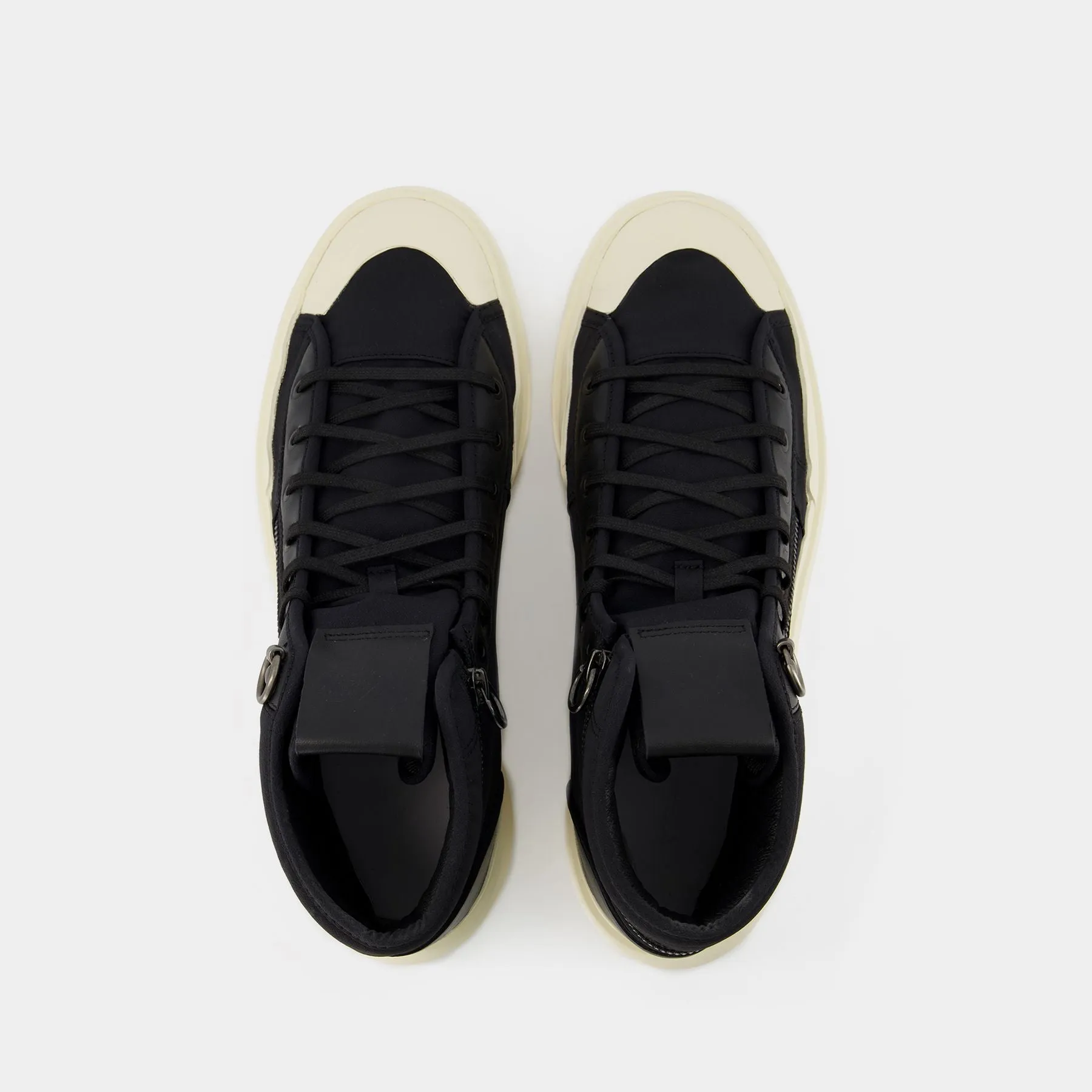 Y-3  Y-3 Ajatu Court High Sneakers  in Black